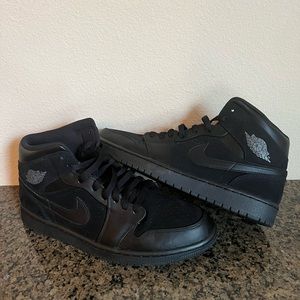 Men’s Jordan Air 1 Mid Black
